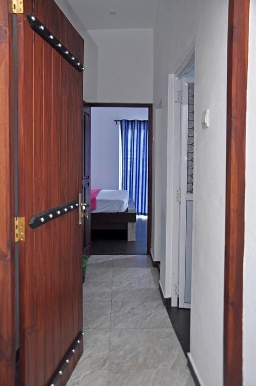 Petit Guest House Negombo Exterior foto